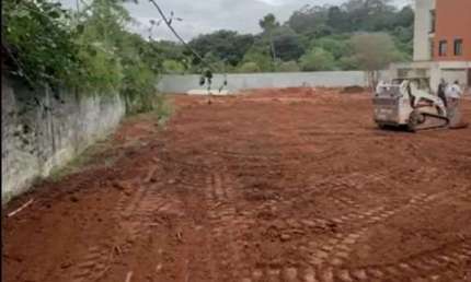Terreno à venda na Rua Córsega, S/N, Jardim Passárgada I, Cotia por R$ 1.680.000