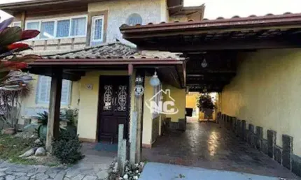 Casa com 4 quartos à venda, 360 m² por r$ 945.000 - piratininga - niterói/rj