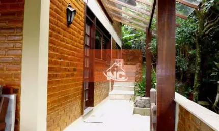Casa com 4 dormitórios à venda, 218 m² por r$ 1.150.000,00 - badu - niterói/rj