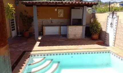 Casa com 3 quartos à venda, 130 m² por r$ 730.000 - itaipu - niterói/rj