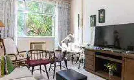 Apartamento à venda com 118m², 2 quartos e 1 vaga no fonseca