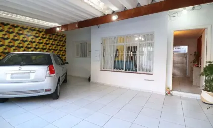 Casa tipo para venda em Vila Inglesa com 3 quartos, sendo 1 suíte, 179m²