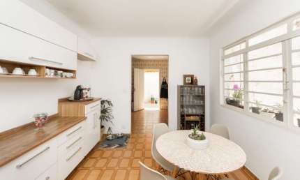 Sobrado para venda com 3 quartos, sendo 1 suíte, 197m²