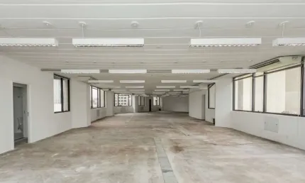 Conjunto comercial para venda em Cidade Monções, 237m²