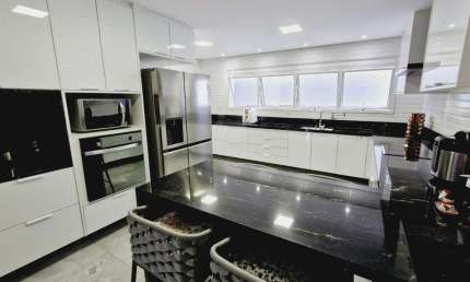 Apartamento tipo para venda com 3 quartos, sendo 3 suítes, 239m²