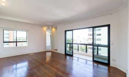 Cobertura para venda com 4 quartos, sendo 2 suítes, 305m²