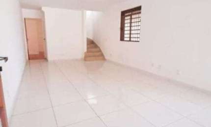 Casa tipo para venda em Vila Gertrudes com 5 quartos, sendo 2 suítes, 120m²