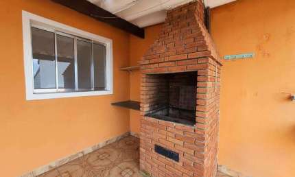 Casa de vila para venda com 4 quartos, sendo 1 suíte, 140m²