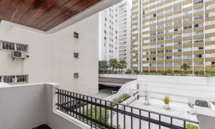 Duplex para venda com 5 quartos, sendo 5 suítes, 400m²