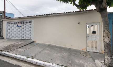 Casa tipo para venda em Vila Fanton com 2 quartos, 75m²