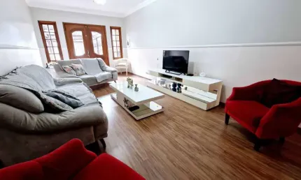 Sobrado para venda em Vila Nivi com 3 quartos, sendo 1 suíte, 147m²