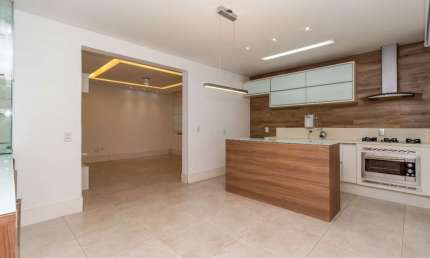 Sobrado para venda em Cidade Patriarca com 2 quartos, sendo 2 suítes, 154m²