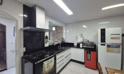 Sobrado para venda em Vila Tolstoi com 2 quartos, sendo 1 suíte, 180m²