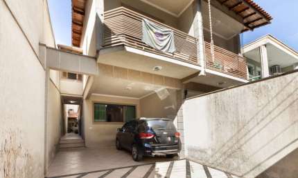 Sobrado para venda com 3 quartos, sendo 1 suíte, 129m²