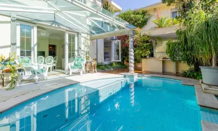 Casa tipo para venda em Jardim Luzitânia com 5 quartos, sendo 2 suítes, 572m²