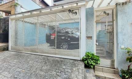 Casa tipo para venda com 3 quartos, sendo 1 suíte, 160m²