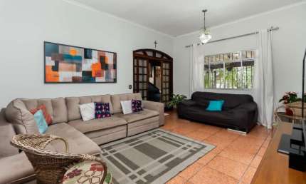 Casa tipo para venda em Vila Ipojuca com 3 quartos, sendo 1 suíte, 195m²