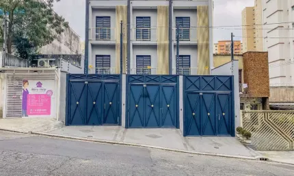 Sobrado para venda em chácara inglesa com 3 quartos, sendo 3 suítes, 166m²
