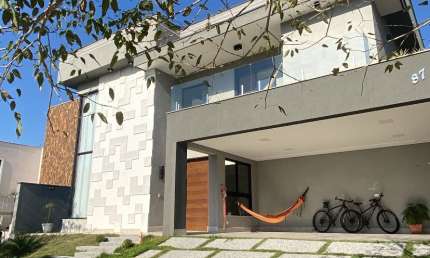 Casa com 4 quartos à venda na Rua Virgínia Rivoli Gomes, Urbanova V, São José dos Campos