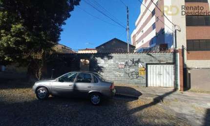 Loteb de 375m² bairro Sagrada Familia. coeficiente, 1.5