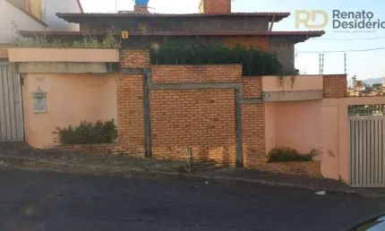 Excelente casa estilo colonial de 05 quartos 6 vagas no bairro Renascença