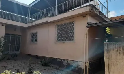 Casa com 3 quartos à venda na Esplanada, Belo Horizonte 
