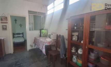 Casa 3 quartos, no Bairro Esplanada com barração nos fundos.