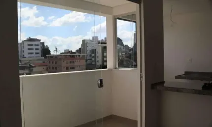 Apartamento com 2 quartos, 2 vagas no Sagrada Família