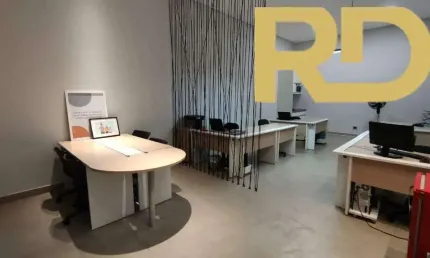 Loja em galeria em ponto estratégico no bairro Floresta