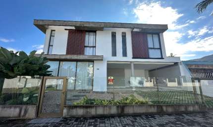 Casa com 3 quartos à venda na Rua do Babaçú, Itacorubi, Florianópolis