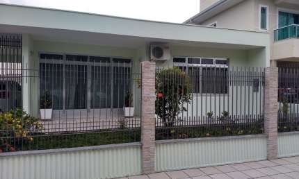 Casa com 4 quartos à venda na Avenida Santa Catarina, Estreito, Florianópolis
