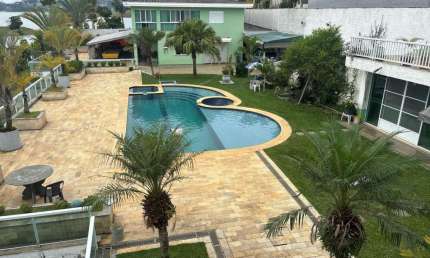Casa em Condomínio para Venda em Igaratá, Centro, 6 dormitórios, 3 suítes, 7 banheiros, 4 vagas