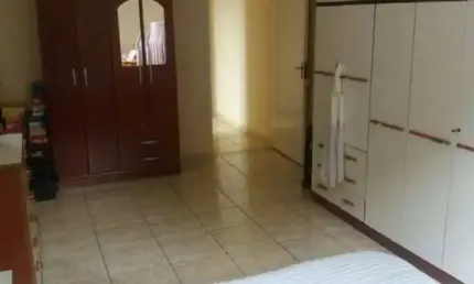 Sobrado para Venda em São José dos Campos, Jardim Satélite, 5 dormitórios, 1 suíte, 3 banheiros, 3 vagas