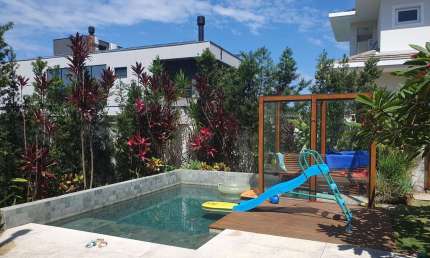 Casa de condomínio para venda 303m² com 4 dorm - Rio Tavares - Florianópolis / SC