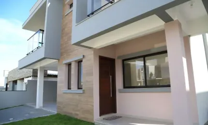 Casa para venda com 142m² com 3 quartos em Campeche - Florianópolis - SC