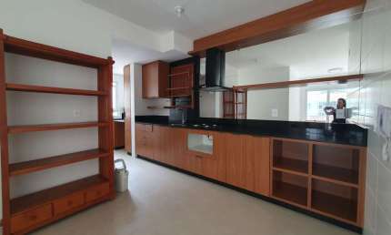 Apartamento 3 dormitórios, 50m da praia no Campeche - Florianopolis/SC