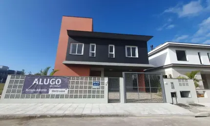 Casa com 4 dormitórios, sendo 1 no térreo, para alugar, Lagoa da Conceição - Florianópolis/SC
