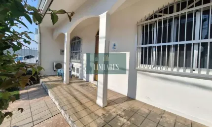 Casa com 3 quartos à venda na Rua Santo Antônio, Barreiros, São José