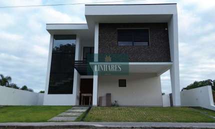 Casa Alto Padrão em condominio Fechado em Canasvieiras.