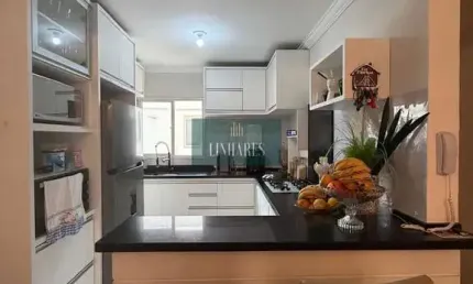Apartamento com 3 Quartos e 2 banheiros à Venda, 81 m²