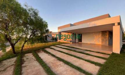 CASA CONDOMÍNIO SERRA VERDE COM PISCINA E SUÍTE COM HIDROMASSAGEM