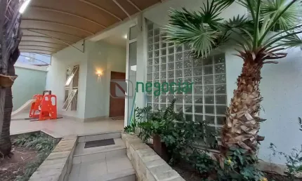 Casa com 4 quartos à venda na Rua Cecília Júlia do Prado, Centro, Betim