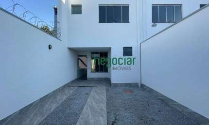 Casa com 3 quartos para alugar na Rua Vitória Régia, Monte Verde, Betim