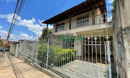 Casa com 5 quartos à venda na Rua Aqueber Saliba, Centro, Betim