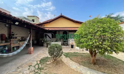 Casa com 4 quartos à venda na Rua Brasil, Senhora Das Graças, Betim