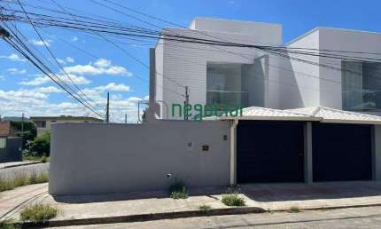 Casa com 2 quartos para alugar na Rua Prefeito Alcides Brás, Santa Lúcia, Betim