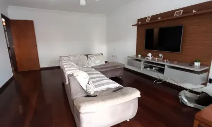 Casa com 2 quartos à venda no Imbetiba, Macaé 