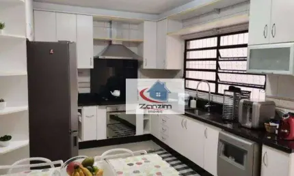Sobrado com 3 dormitórios à venda, 257 m² por R$ 710.000,00 - Parque Selecta(Montanhão) - São Bernardo do Campo/SP