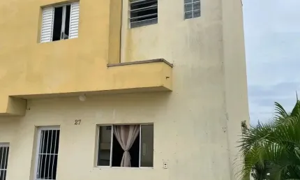 Vende Excelente Casa em Condomínio em Santana de Parnaíba