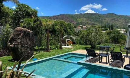 Casa com 4 dormitórios à venda, 500 m² por R$ 5.800.000,00 - Condomínio Flamboyant - Atibaia/SP